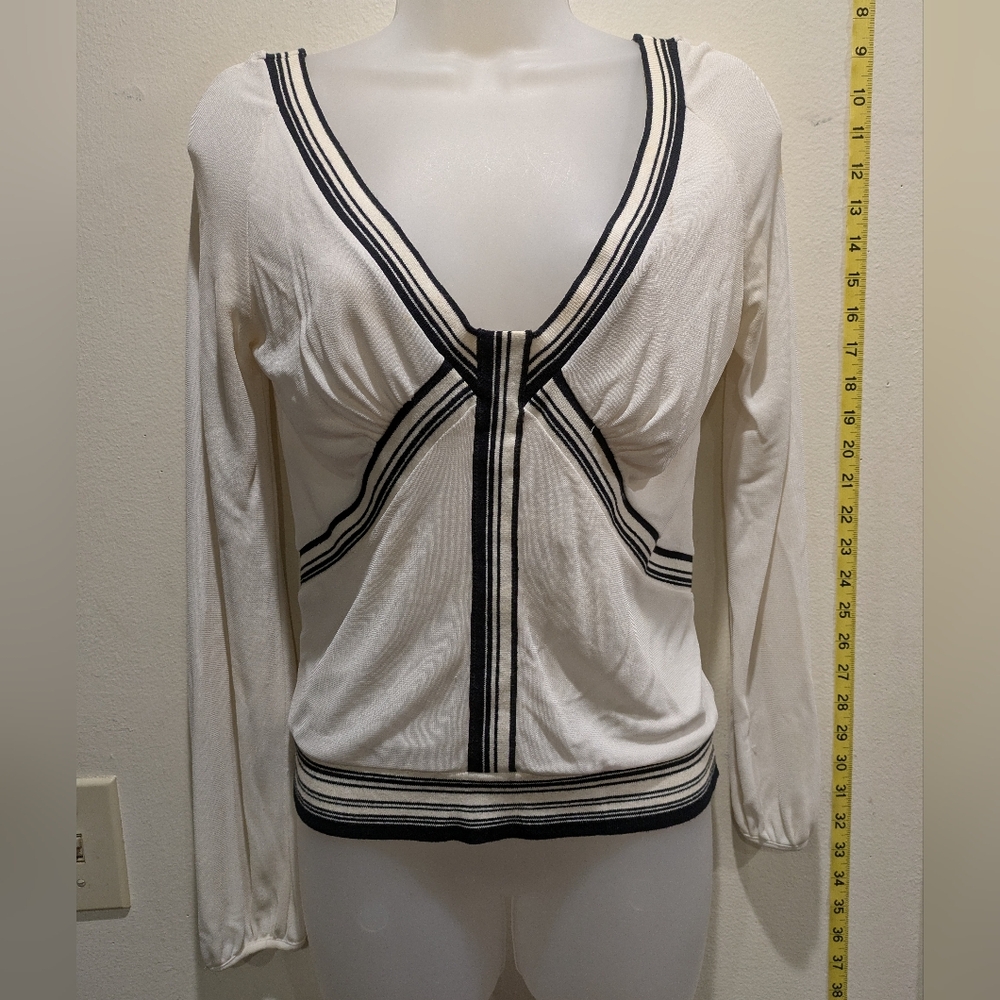 srmanf Basi Elegant Women's White and Black Trim Blouse Size Medium